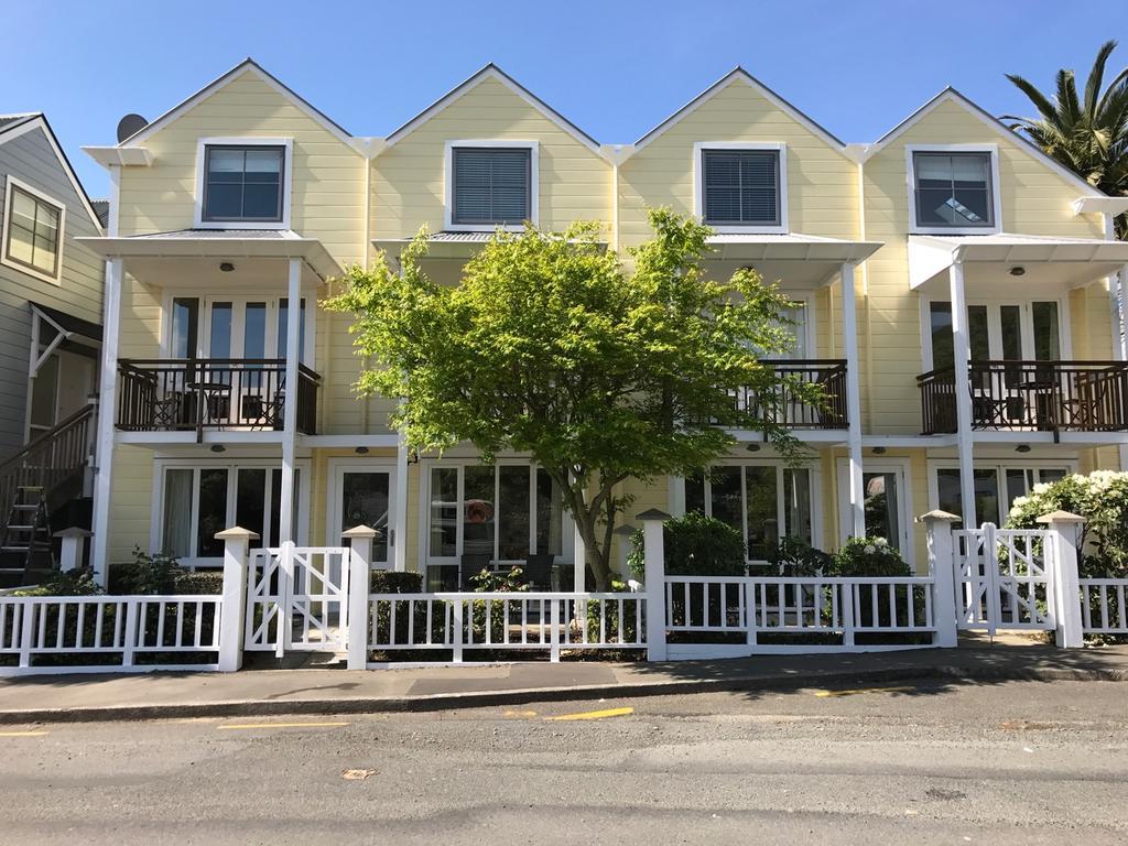 Bruce Waterfront Apartments Akaroa Dış mekan fotoğraf